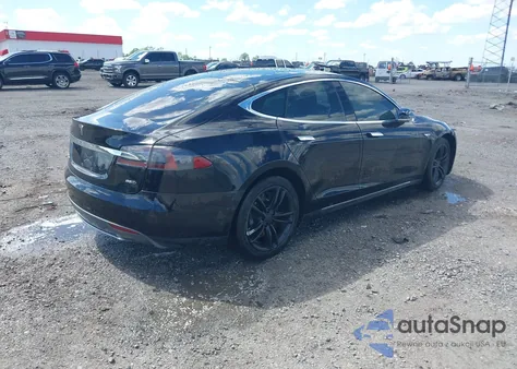 2015 Tesla Model S 70D/85D/P85D z USA, uszkodzony, nr VIN 5YJSA1H26FF094638